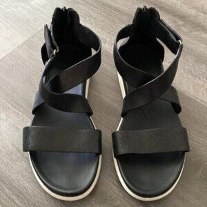 Sofft Fiore Gladiator Leather Sandals Black White Zipper Closure Resort Size 7